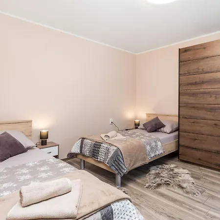 3 Bedroom Awesome In *