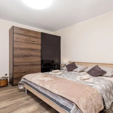 3 Bedroom Awesome In Appartamento Fiume