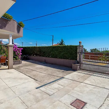 3 Bedroom Awesome In Appartamento
