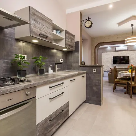 Stunning In With Kitchen Rijeka