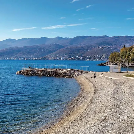 3 Bedroom Awesome In Appartamento