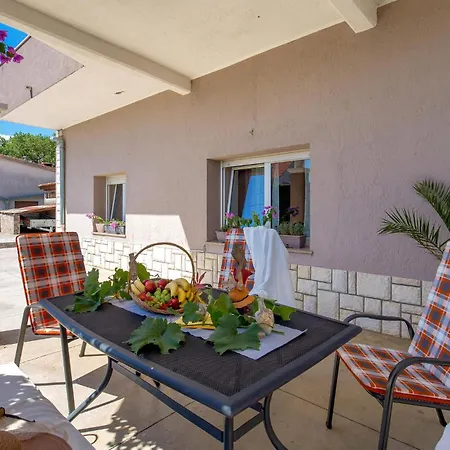 3 Bedroom Awesome In *
